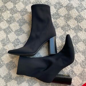 Jeffrey Campbell
Women's Siren Stretch Pointed Toe Booties